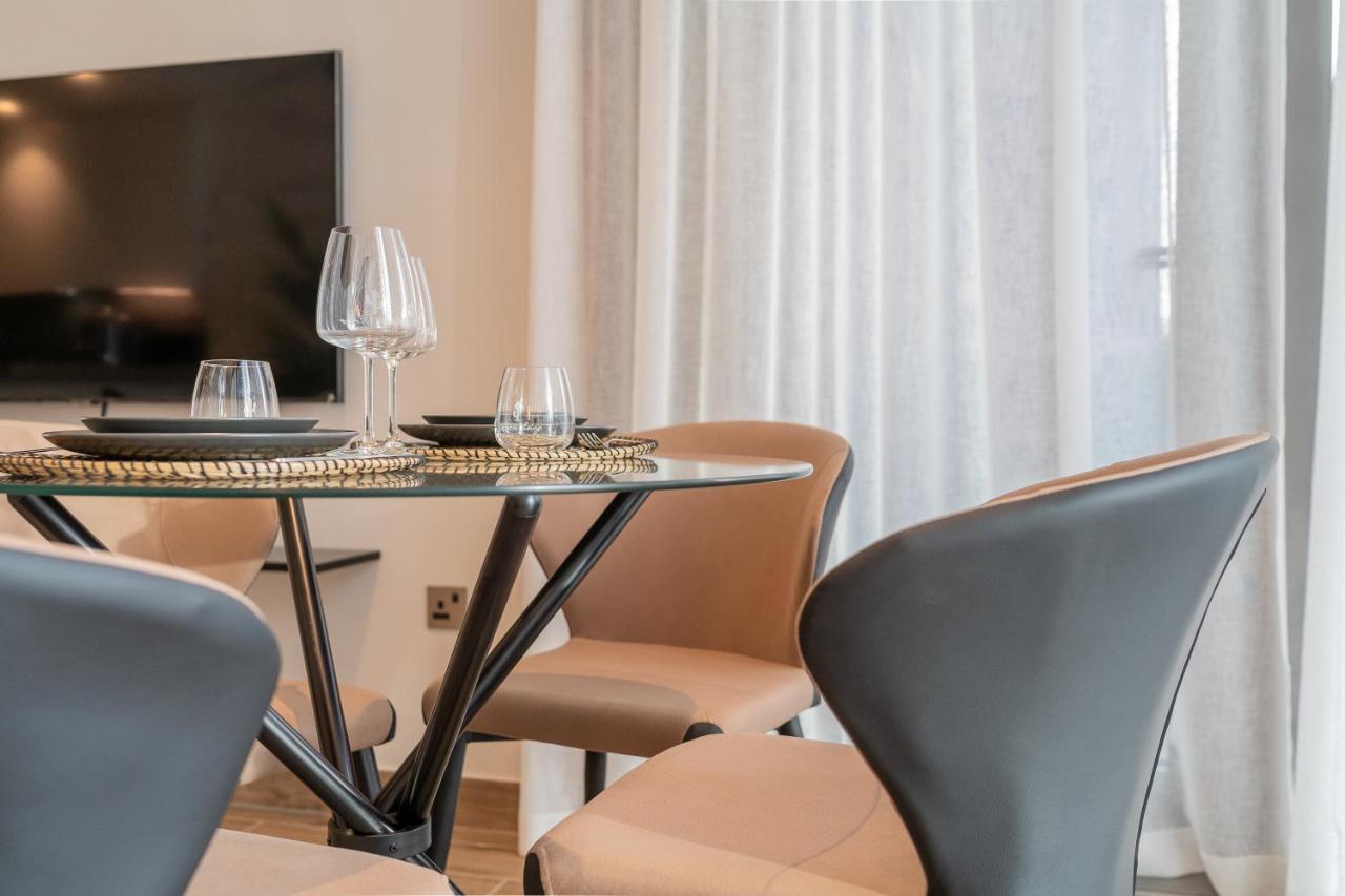 Desert Living Luxury Condo - Jumeirah Living Marina Gate Dubai Dış mekan fotoğraf