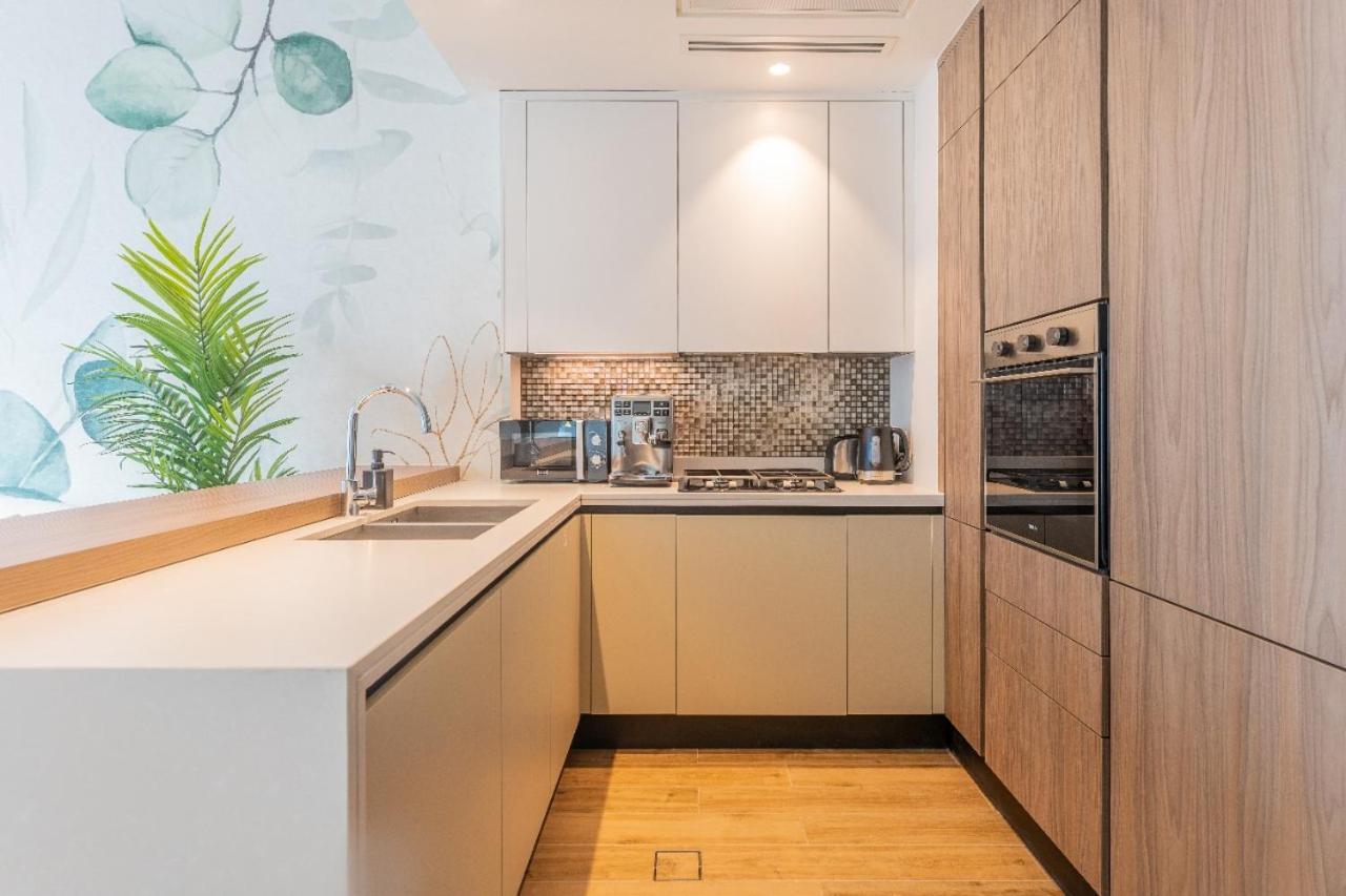 Desert Living Luxury Condo - Jumeirah Living Marina Gate Dubai Dış mekan fotoğraf