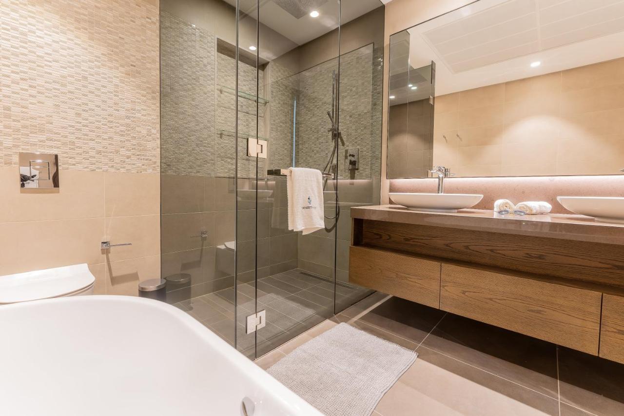 Desert Living Luxury Condo - Jumeirah Living Marina Gate Dubai Dış mekan fotoğraf